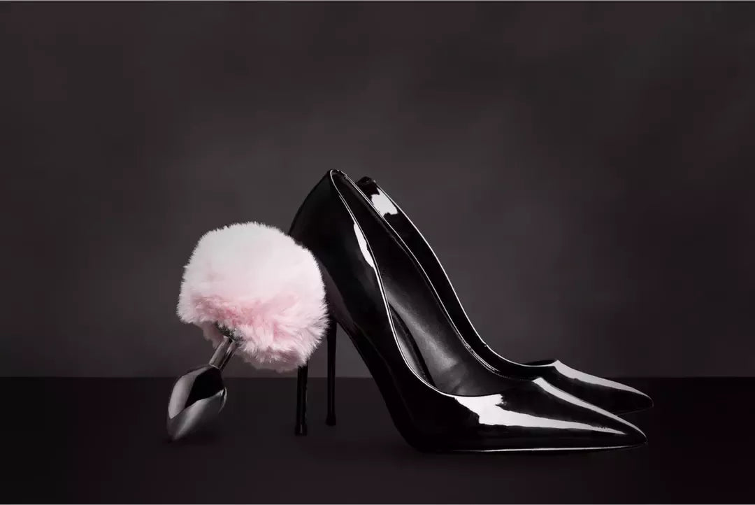 SINNER Gear metalinis analinis kamštis su rožine zuikučio uodegėle – mažas