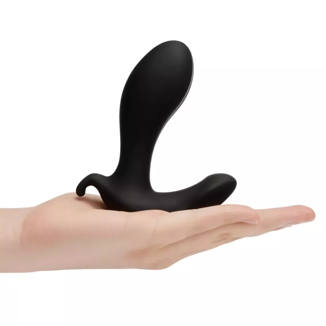 b-Vibe Expand Plug nuotoliniu būdu valdomas lankstus analinis žaislas, juodas