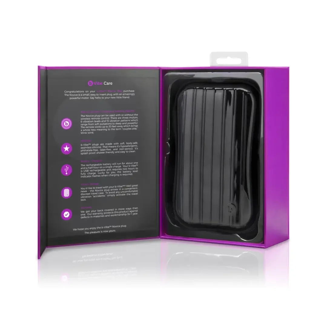 b-Vibe Novice Plug Fuchsia - Kompaktiškas silikoninis vibruojantis analinis kaištis 10,2 cm