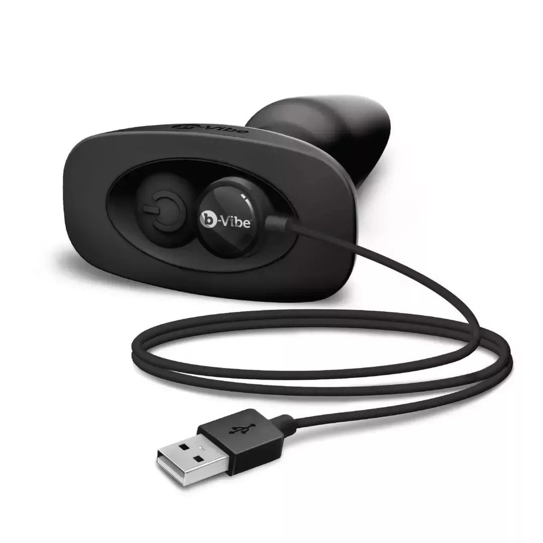 b-Vibe Rimming Plug 2 Black – besisukantys rutuliukai, vibruojantis antgalis, 15,2 cm