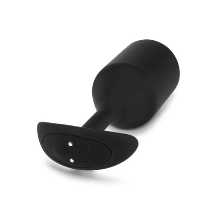 b-Vibe Vibrating Snug Plug 5 Black – pasunkintas silikoninis kaištis XL 318 g