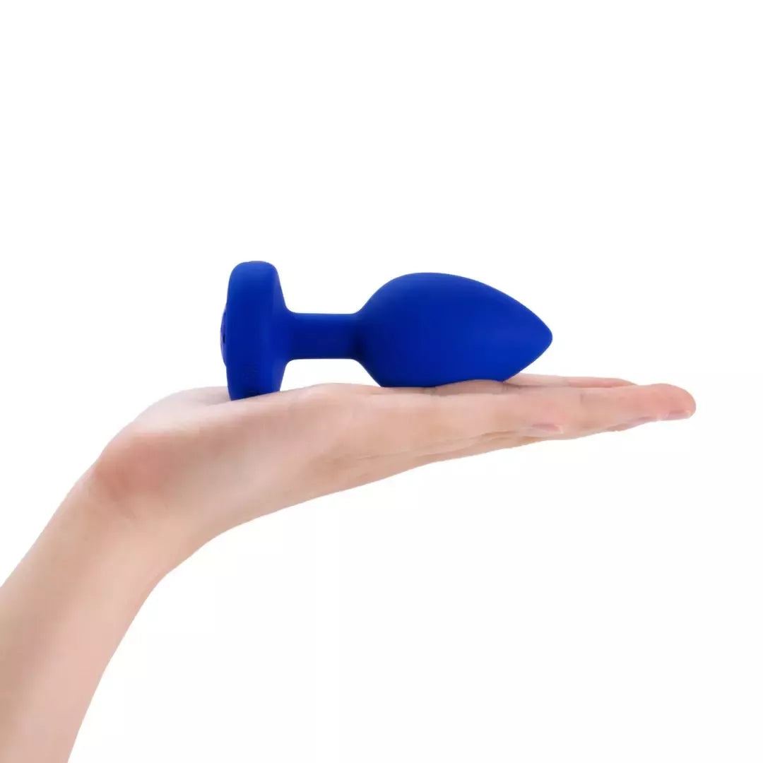 B-Vibe vibruojantis Jewel Plug L/XL, tamsiai mėlynas – silikoninis, įkraunamas, 15 režimų