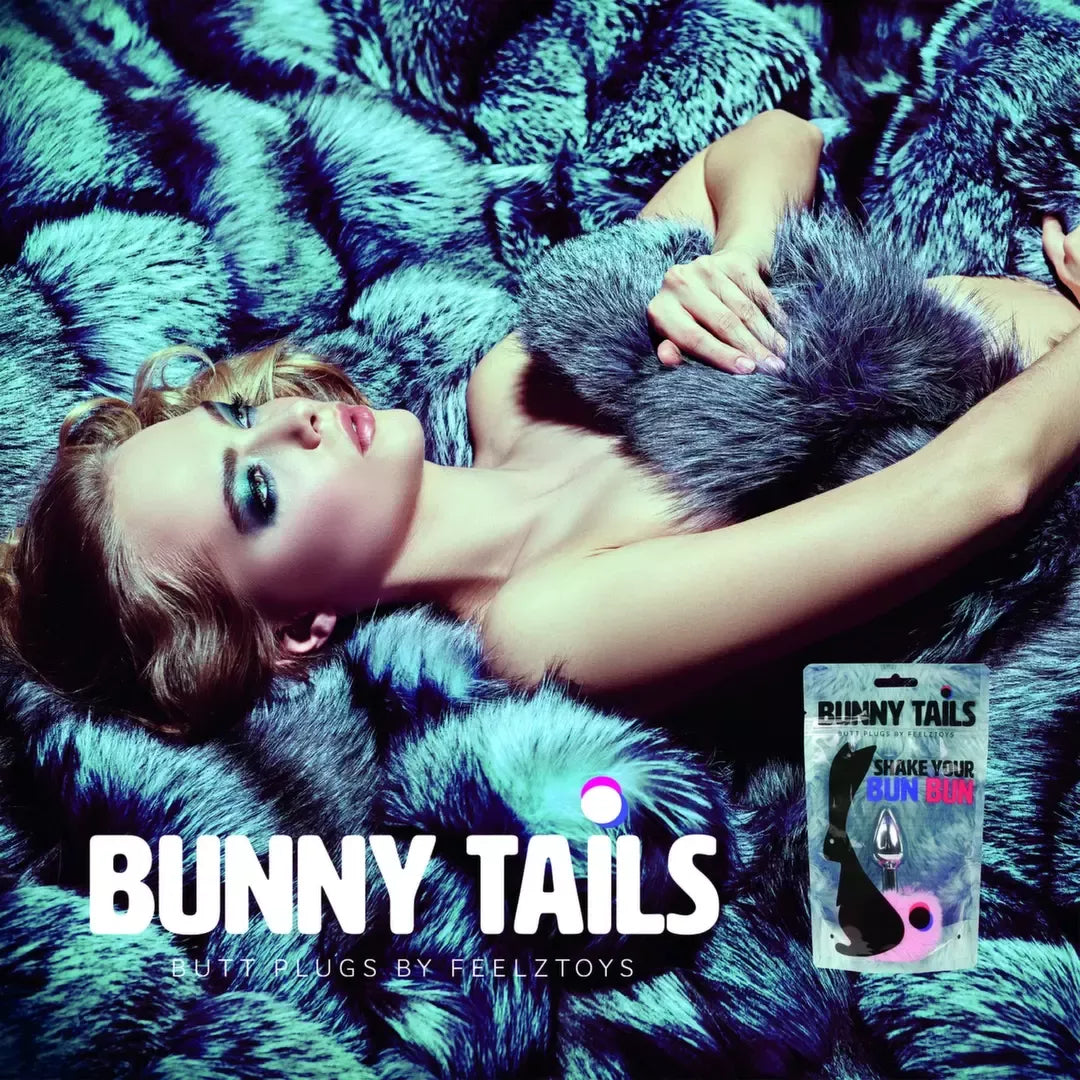 FeelzToys Bunny Tails Plug Purple – metalinis modelis su minkšta uodegėle, vidutinio dydžio