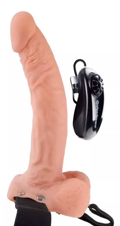„Fetish Fantasy“ vibruojantis tuščiaviduris 7 colių „Strap-On“ reguliuojamas PVC diržas
