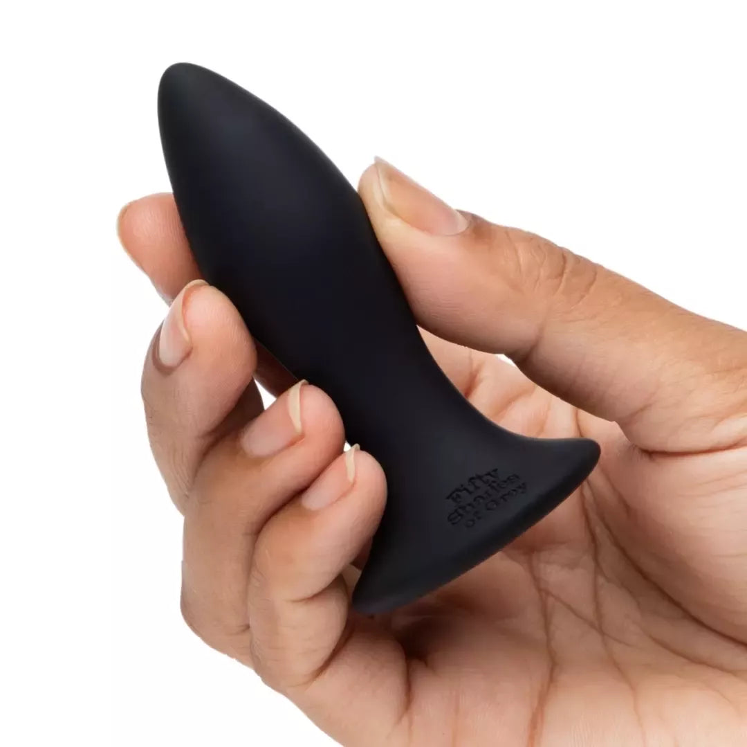 Fifty Shades of Grey Sensation vibruojantis kaištis, juodas silikonas, USB, kompaktiškas