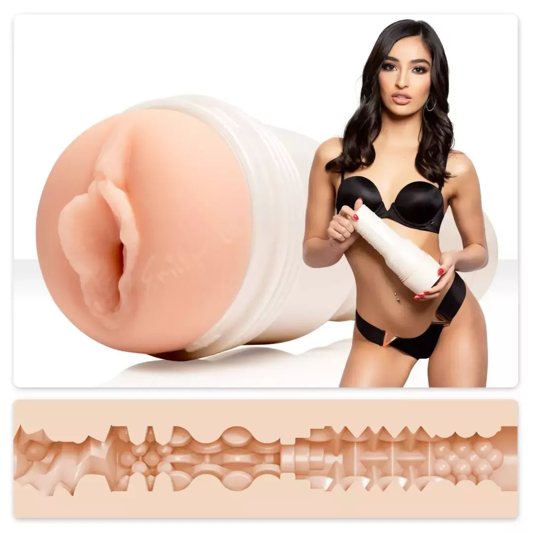 „Fleshlight Girls Emily Willis Squirt“ intymus prietaisas su tekstūruota įvore