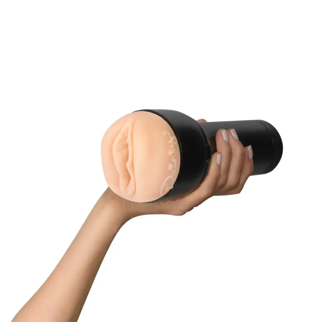 Kiiroo Feel Dainty Wilder PBC Black – interaktyvi intymi sistema