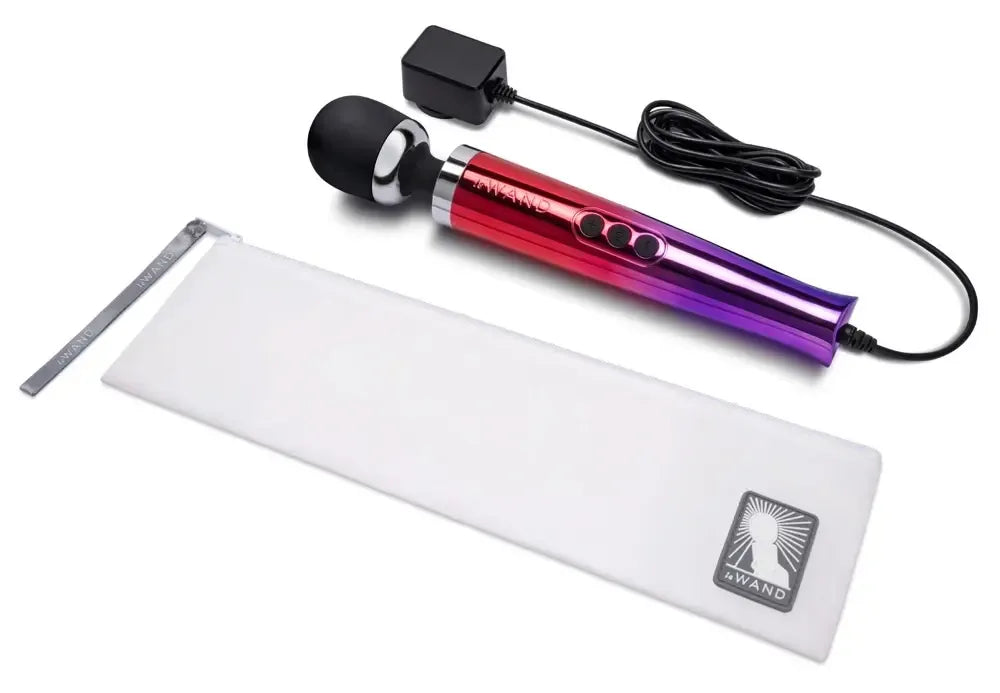 Le Wand Diecast Plug-In Ombre kompaktiškas masažuoklis, 20 režimų, sidabrinis