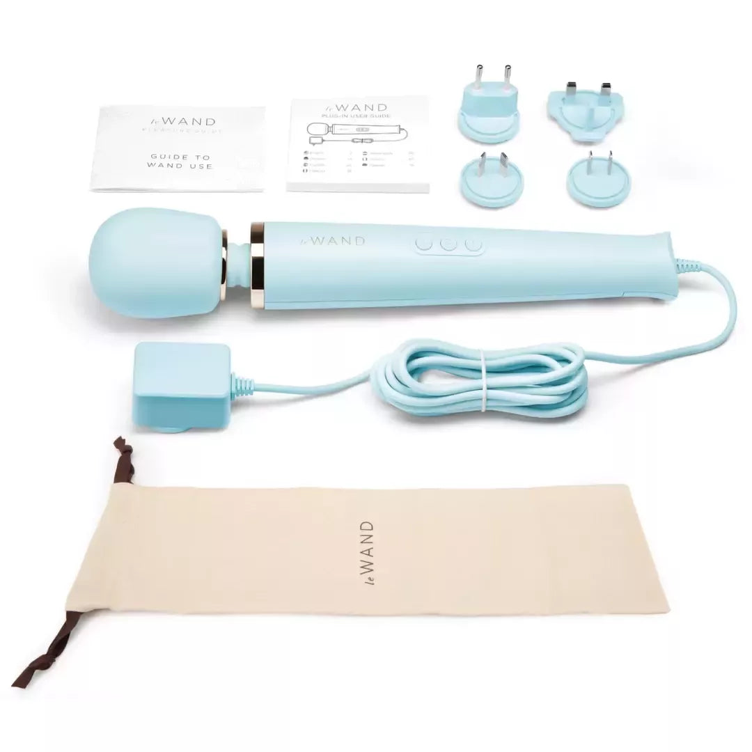 Le Wand Plug-In Massager Sky Blue – galingas klasikinis vibruojantis prietaisas
