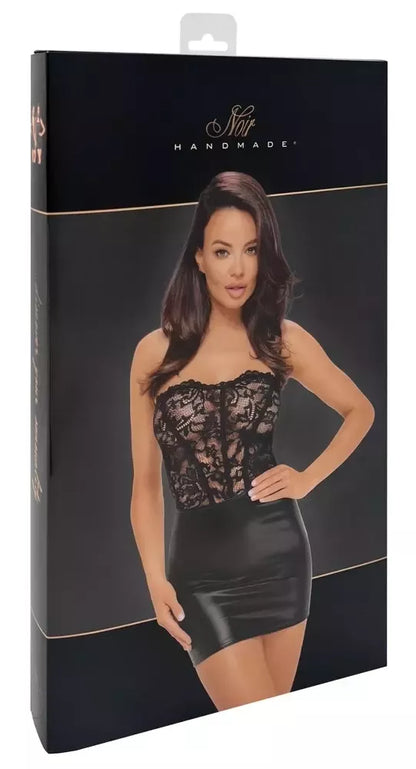 Noir Handmade S suknelė be petnešėlių – juodi nėriniai ir „powerwetlook“ tekstūra, korsetinė nugara