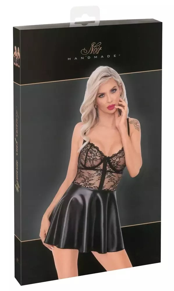 Noir Handmade suknelė su nėriniais S – trumpa „wet look“ stiliaus ir nėrinių suknelė, S dydis