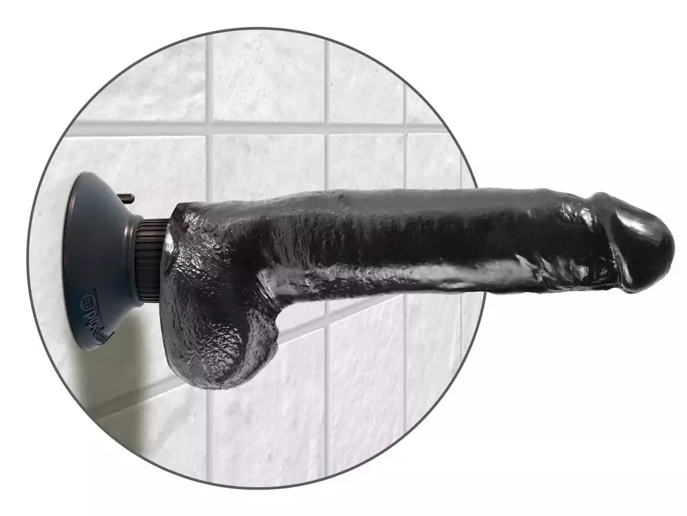 Pipedream King Cock 9 colių lankstus vibruojantis intymus prietaisas su siurbtuku