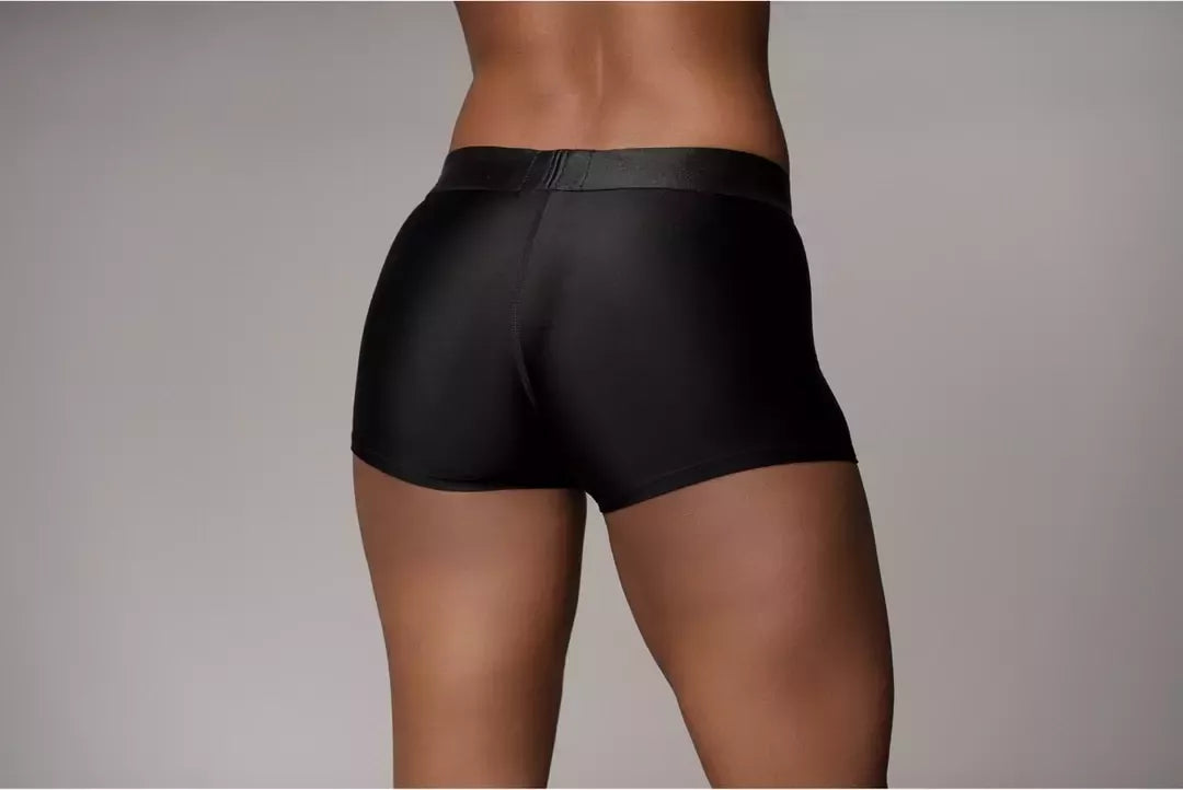 Sinner Gear Vibrating Strap-On Boxer M/L Black – įkraunama intymi sistema