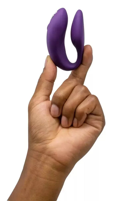 We-Vibe Chorus Purple – lankstus dviejų variklių intymus prietaisas su nuotolinio valdymo pulteliu
